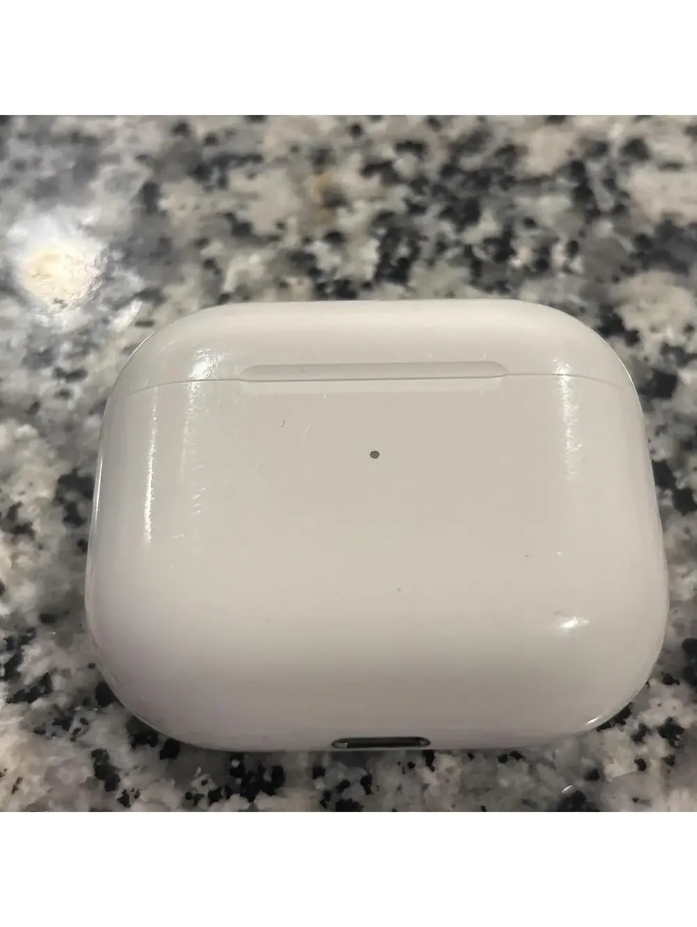 Genuine Apple AirPods 3rd Gen Charging Case ONLY A2897 OEM Tested & Working